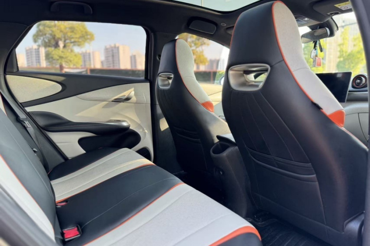 比亚迪 海豚 2021款 405km 时尚版中控内饰7004