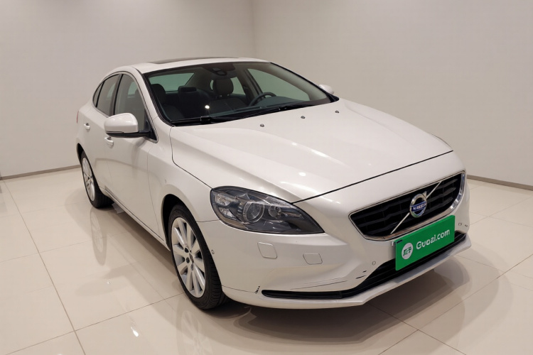 沃尔沃V40 2014款 2.0T 智雅版车身外观3