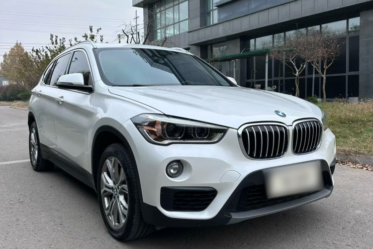宝马X1 2019款 sDrive20Li 领先型车身外观6003