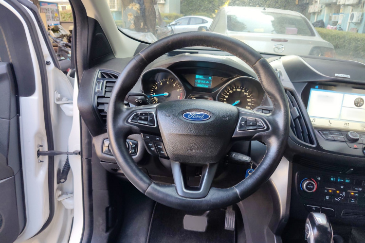 福特 翼虎 2019款 EcoBoost 180 两驱铂翼型 国VI局部细节13