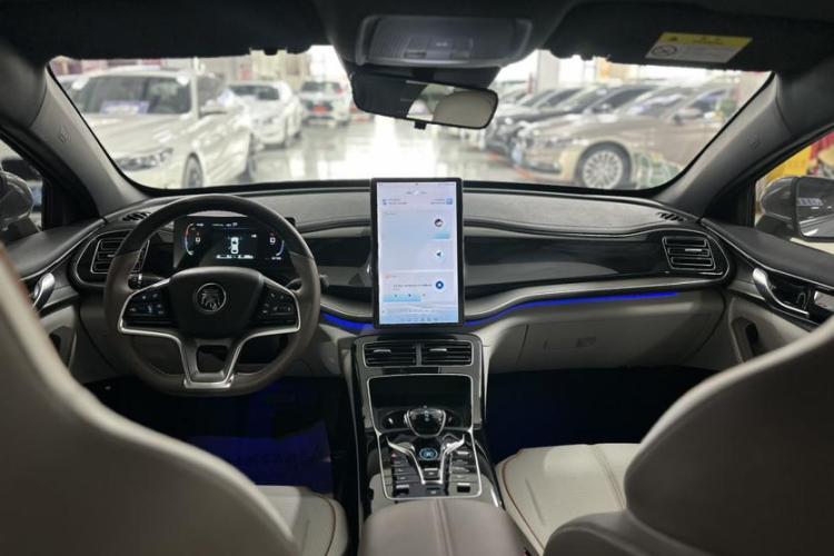 比亚迪 秦PLUS 2023款 冠军版 DM-i 120KM卓越型中控内饰7001