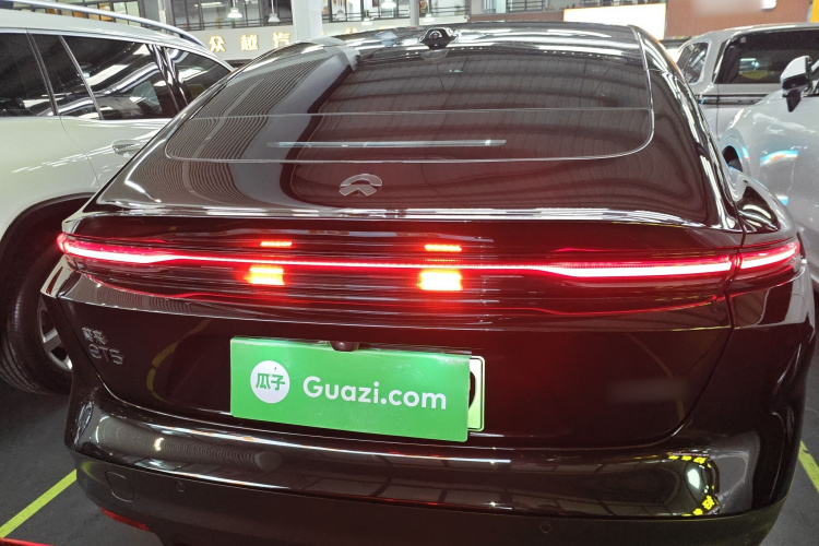 蔚来ET5 2022款 75kWh车身外观6