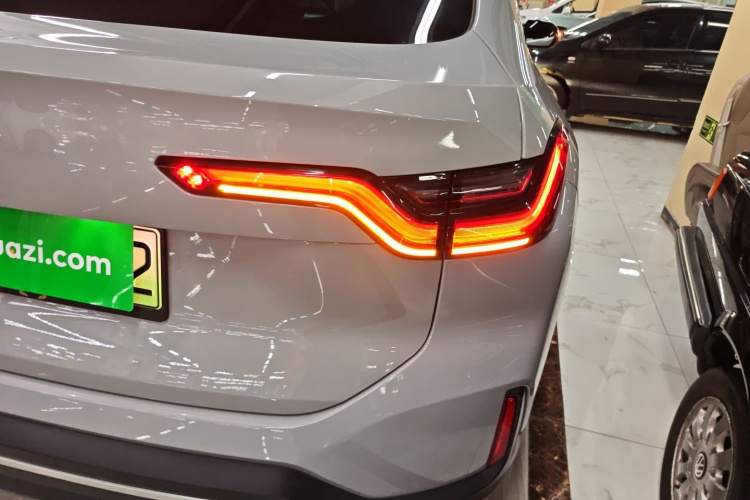 蔚来EC6 2020款 465KM 运动版车身外观9