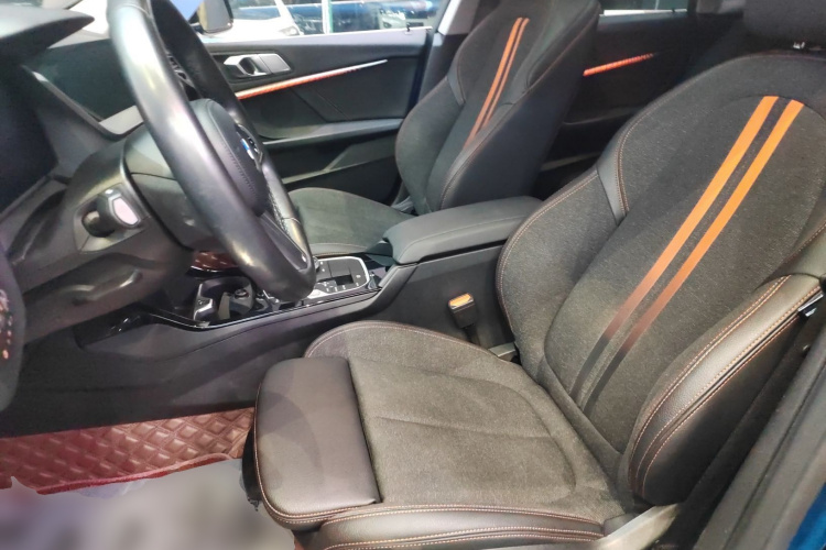 宝马2系(进口) 2021款 225i 四门轿跑车 M运动套装中控内饰19