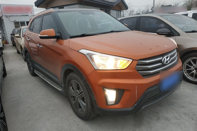 北京现代ix25 2015款 1.6L 自动两驱智能型GLS车身外观3