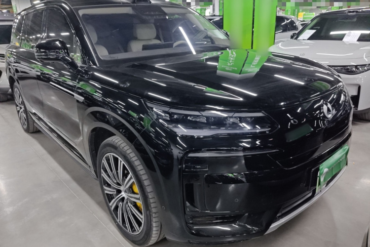 腾势N9 2025款 旗舰型车身外观3