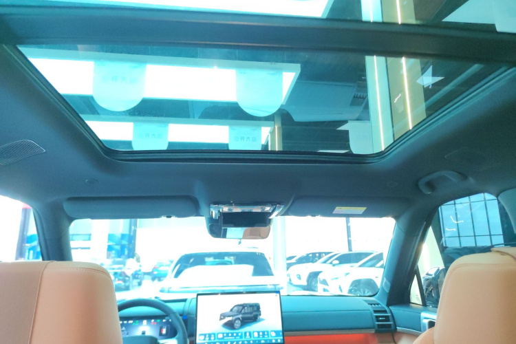 方程豹 钛7 2025款 200KM两驱Max版中控内饰22