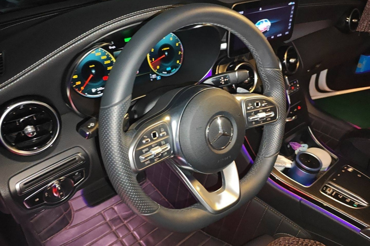 奔驰C级 2020款 改款 C 260 L 运动版局部细节13