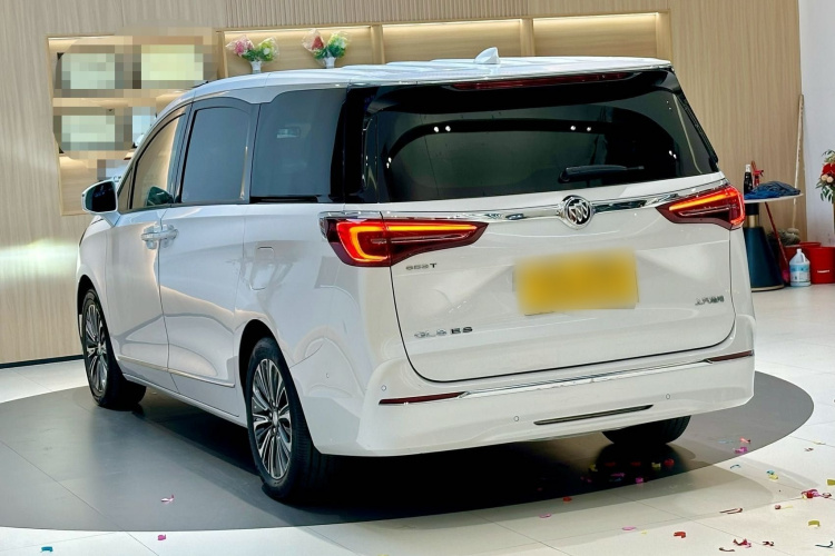 别克GL8 2022款 ES陆尊 653T 旗舰型车身外观6006