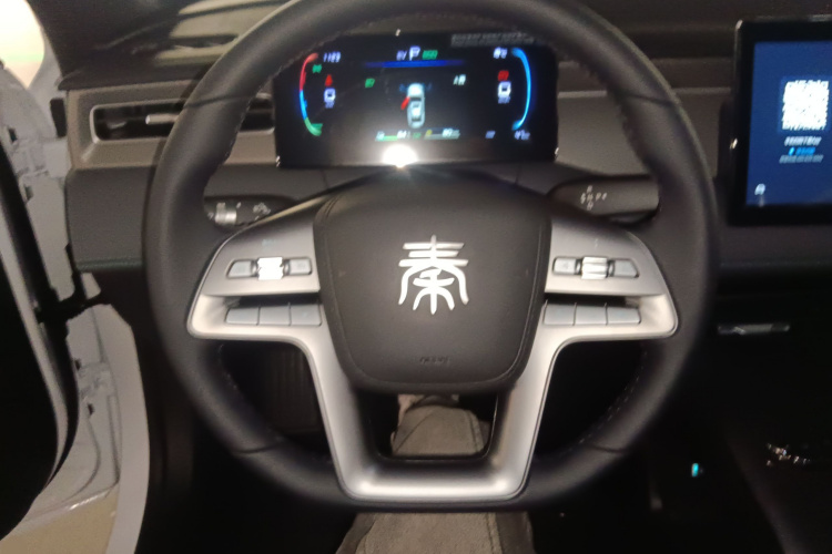 比亚迪 秦PLUS 2025款 DM-i 智驾版 128KM进取型中控内饰13