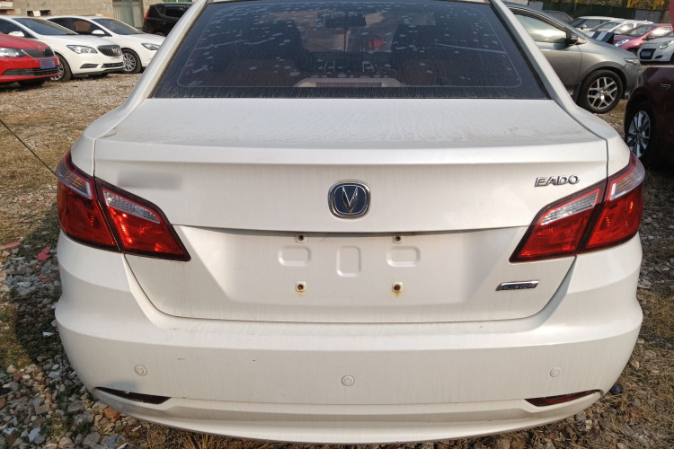 长安 逸动 2014款 1.6L 自动豪华型车身外观6004