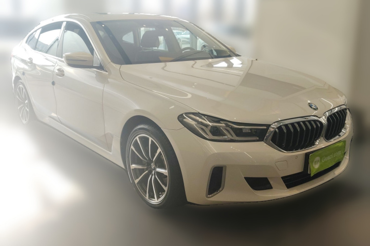 宝马6系GT 2022款 630i 豪华设计套装车身外观3