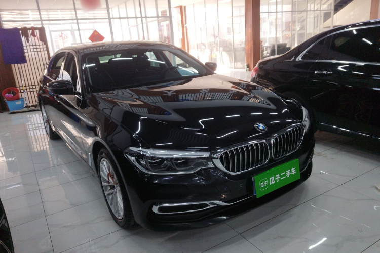 宝马5系 2020款 530Li xDrive 豪华套装车身外观3