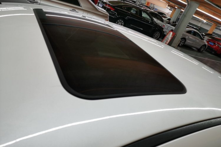 起亚K5 2016款 2.0L 自动LUX局部细节57