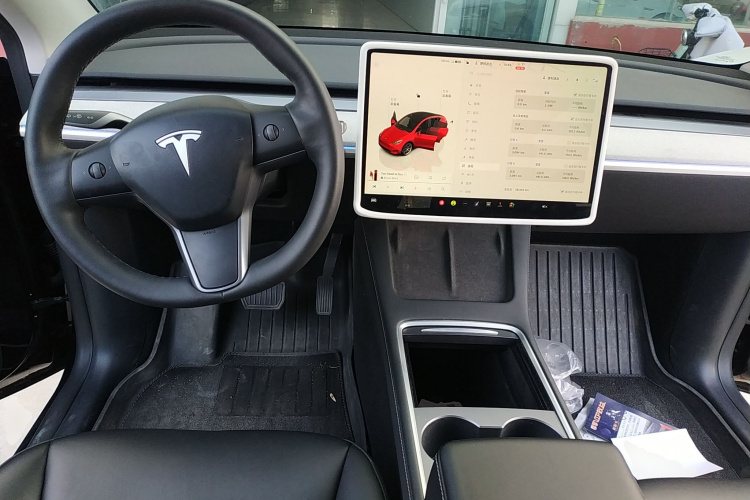 特斯拉 Model Y 2023款 后轮驱动版中控内饰12