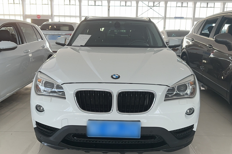 宝马X1 2014款 xDrive20i 运动设计套装车身外观6001