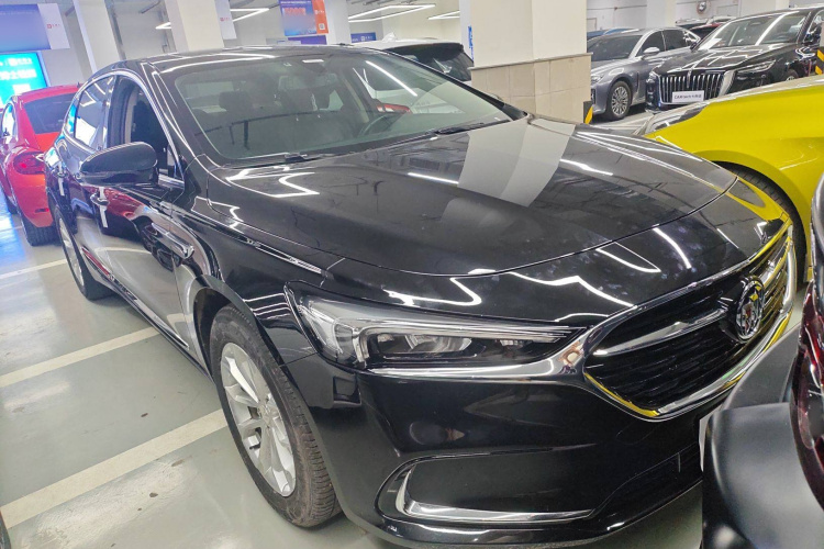 别克 君越 2022款 552T 豪华型车身外观3