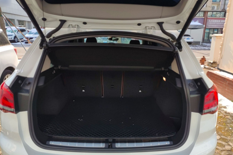 宝马X1 2021款 改款 sDrive25Li 领先型机舱底盘23