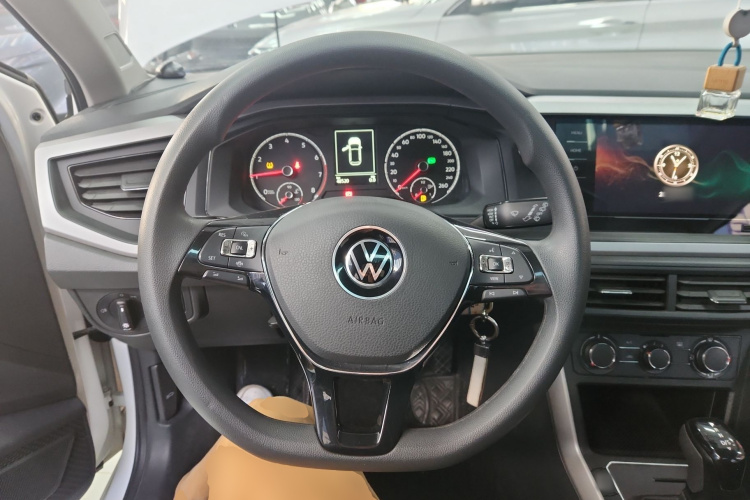 大众 Polo 2021款 Plus 1.5L 自动全景乐享版中控内饰13