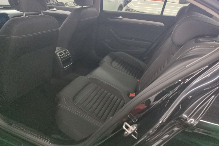 大众 迈腾 2020款 280TSI DSG 舒适型中控内饰21