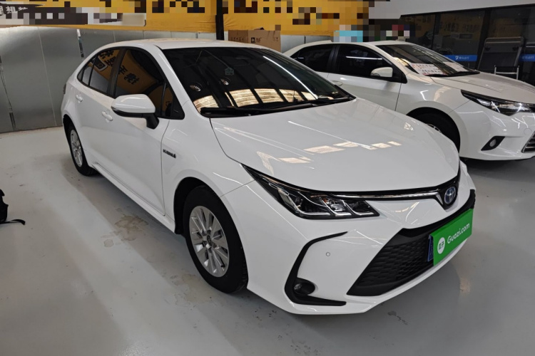 丰田 卡罗拉 2023款 1.8L 智能电混双擎 先锋版车身外观3