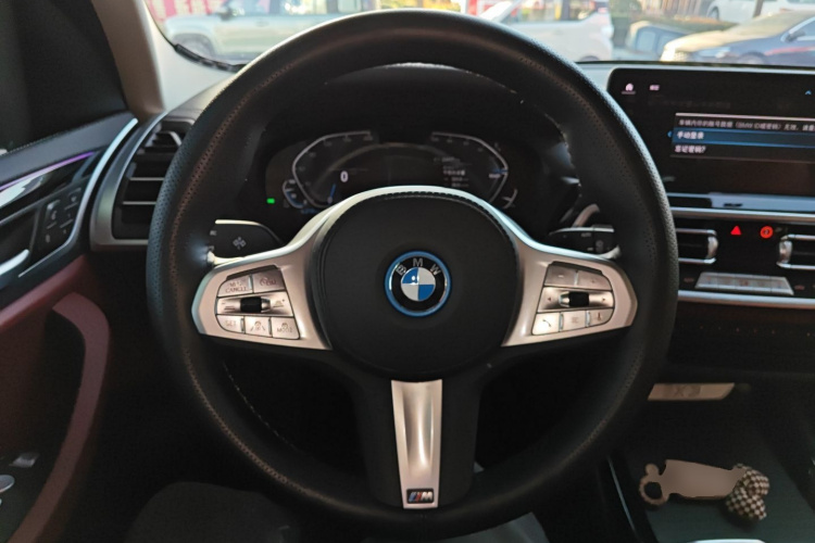 宝马iX3 2024款 领先型中控内饰13