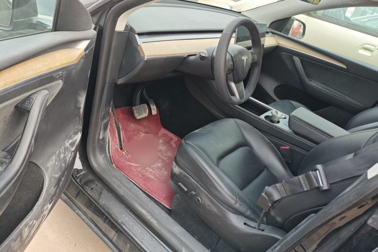 特斯拉 Model Y 2021款 标准续航后驱版中控内饰20