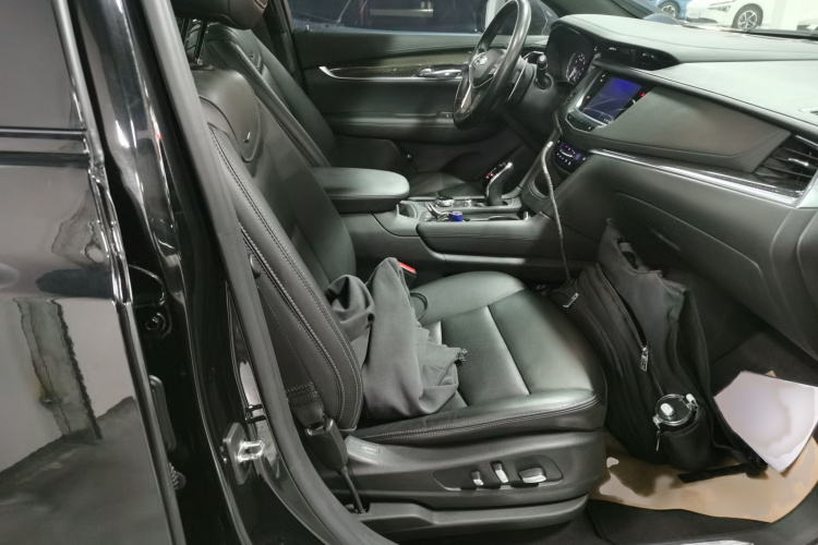 凯迪拉克XT5 2022款 2.0T 四驱豪华型（蜂鸟版）局部细节41