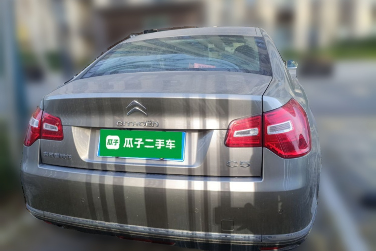 雪铁龙C5 2014款 2.0L 自动尊享型车身外观6