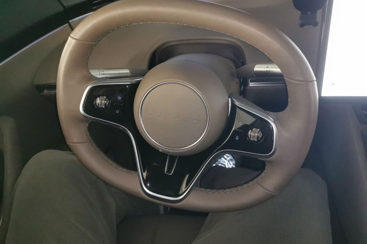 鸿蒙智行 智界R7 2025款 增程 251km Max中控内饰13