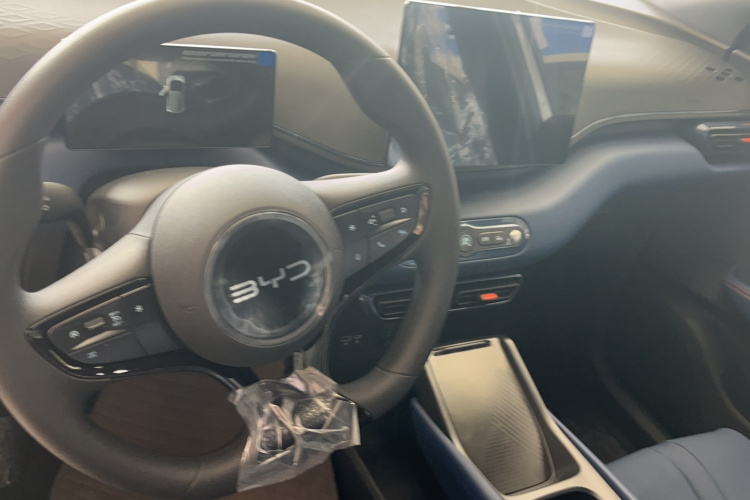 比亚迪 海鸥 2025款 305km 活力版中控内饰7003