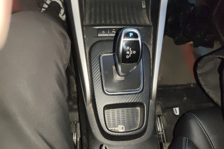 比亚迪 元新能源 2018款 EV360 智联炫酷型局部细节18