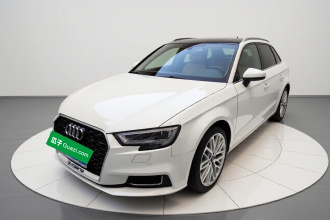 奥迪A3 2018款 30周年年型 Sportback 40 TFSI 风尚型
