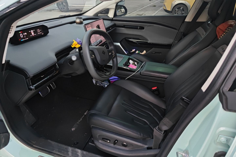 昊铂GT 2023款  710后驱超充七翼版局部细节19