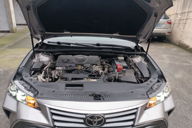 丰田 亚洲龙 2021款 2.5L 豪华版机舱底盘24