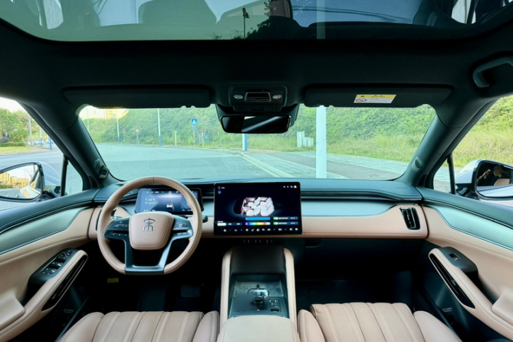 比亚迪 宋L EV 2024款 662km 卓越型中控内饰7002