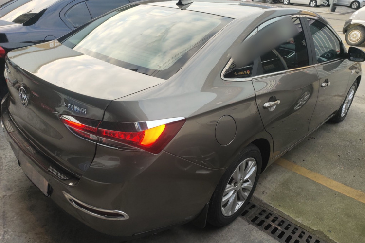 别克 英朗 2021款 典范 1.5L 自动精英型车身外观7