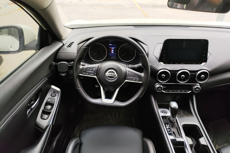 日产 轩逸 2020款 改款 1.6L XL CVT悦享版中控内饰13