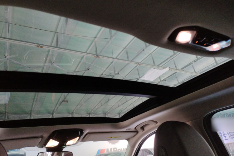 宝马3系 2021款 325Li M运动套装中控内饰22