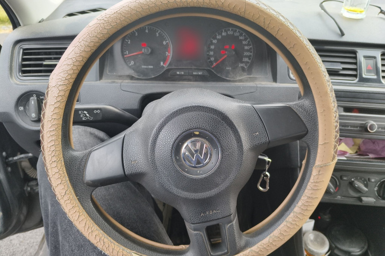 大众 桑塔纳 2015款 1.6L 手动风尚版局部细节13