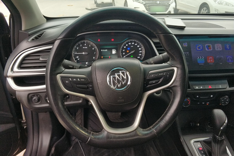 别克 英朗 2018款 18T 自动精英型中控内饰13