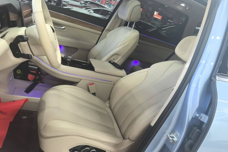 鸿蒙智行 问界M7 2024款 1.5T 后驱Plus版 5座局部细节19