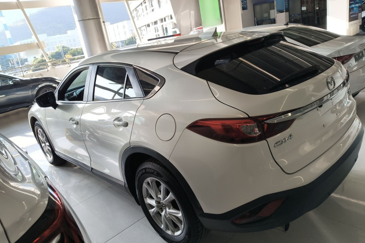 马自达CX-4 2018款 2.0L 自动两驱蓝天活力版 国VI车身外观4