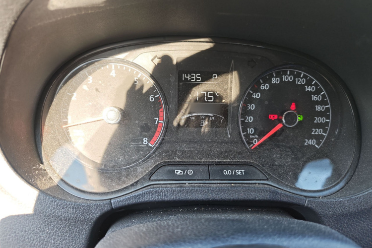 大众 Polo 2016款 1.4L 自动风尚型局部细节14