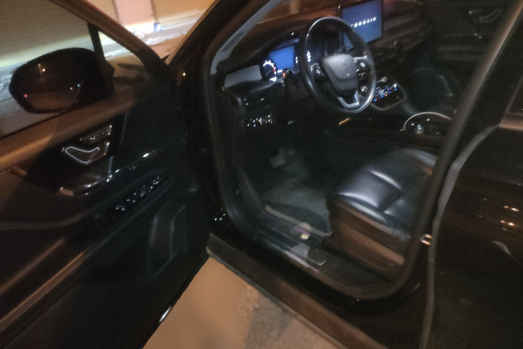 林肯 冒险家 2020款 2.0T 两驱尊享版中控内饰20