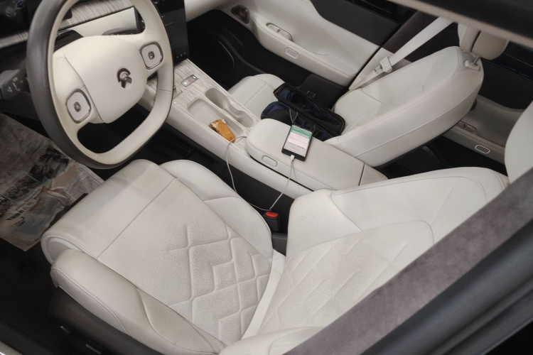 蔚来ET7 2022款 100kWh 首发版中控内饰19