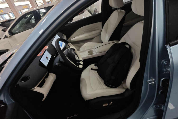 ARCFOX极狐 极狐T1 2025款 425 PLUS中控内饰19