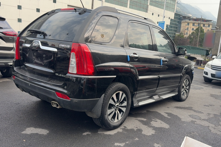 起亚 狮跑 2013款 2.0L 手动两驱版GLS车身外观6005