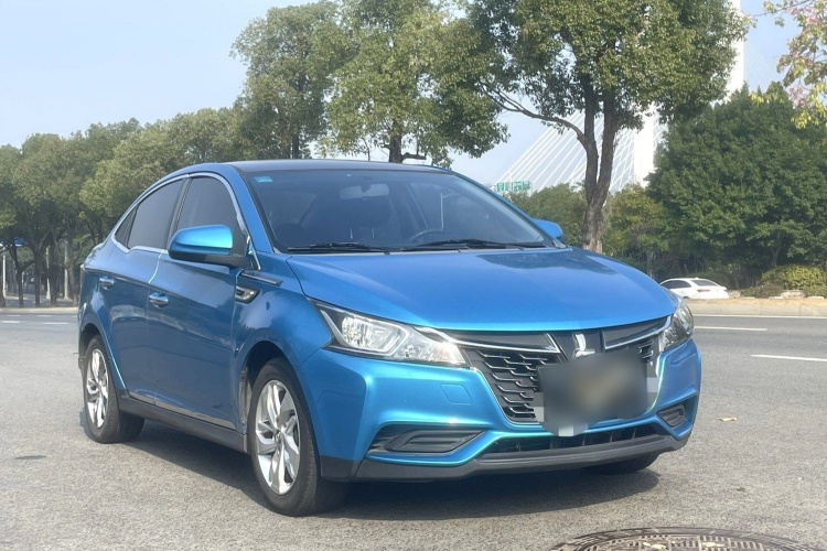 纳智捷 锐3 2016款 1.6L CVT智享型车身外观6006