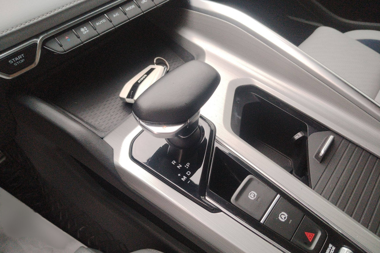 吉利汽车 星瑞 2021款 改款 2.0TD 尊贵型局部细节18